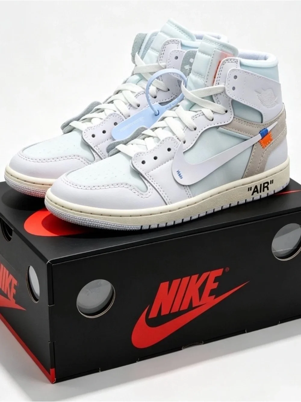 NIKE OFF-WHITE ALASKA VIRGIL ABLOH JORDAN 1 RETRO